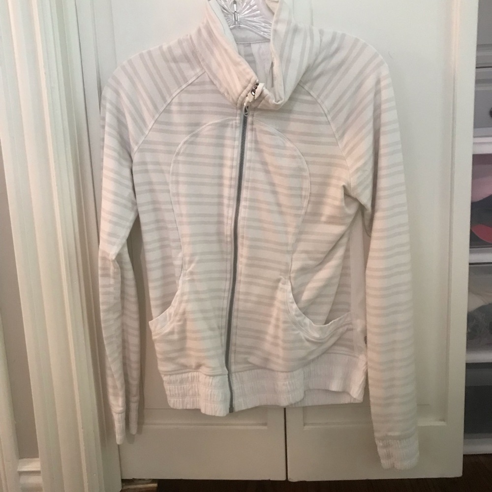 lululemon zip up jacket